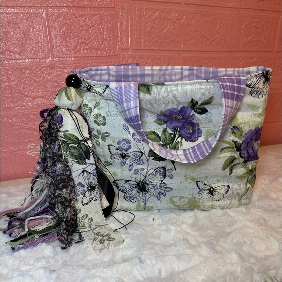 Elegant Floral Bible/book Tote Bag in Purple and Green matching Bible tassel - Picture 1 of 7